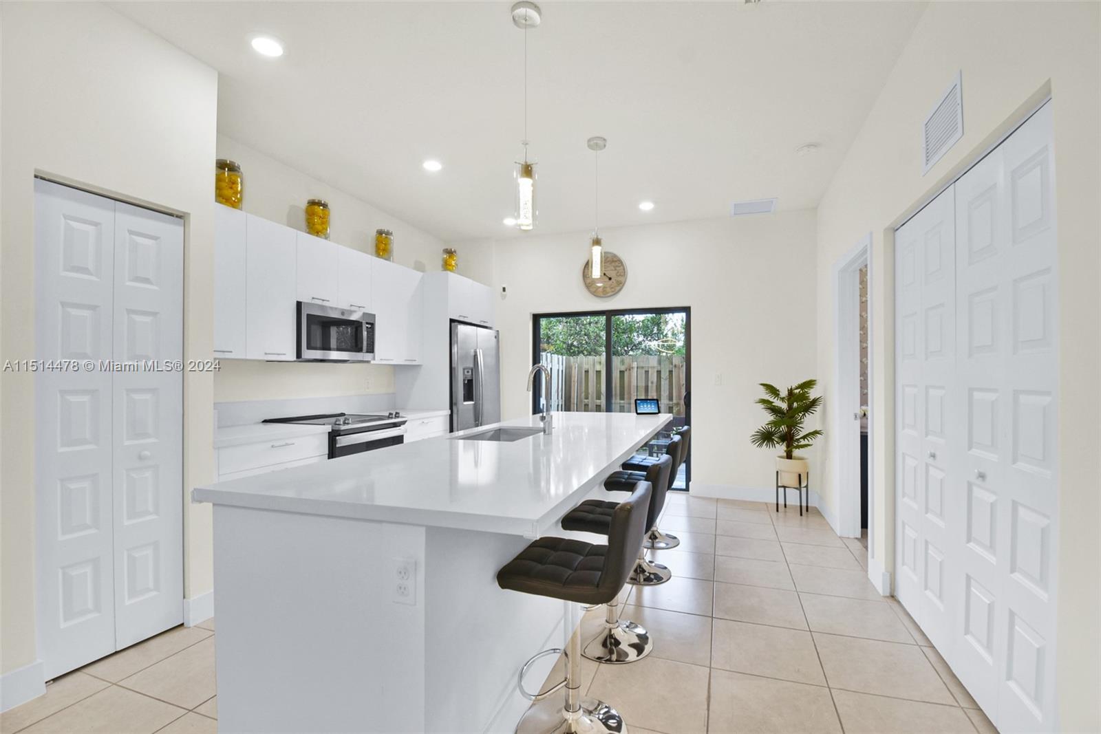 8195 NW 104th Ave # 2