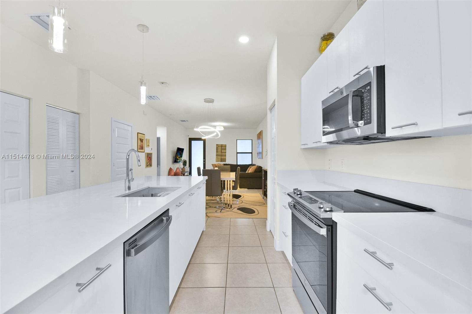 8195 NW 104th Ave # 2