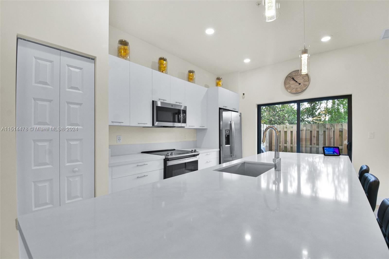 8195 NW 104th Ave # 2