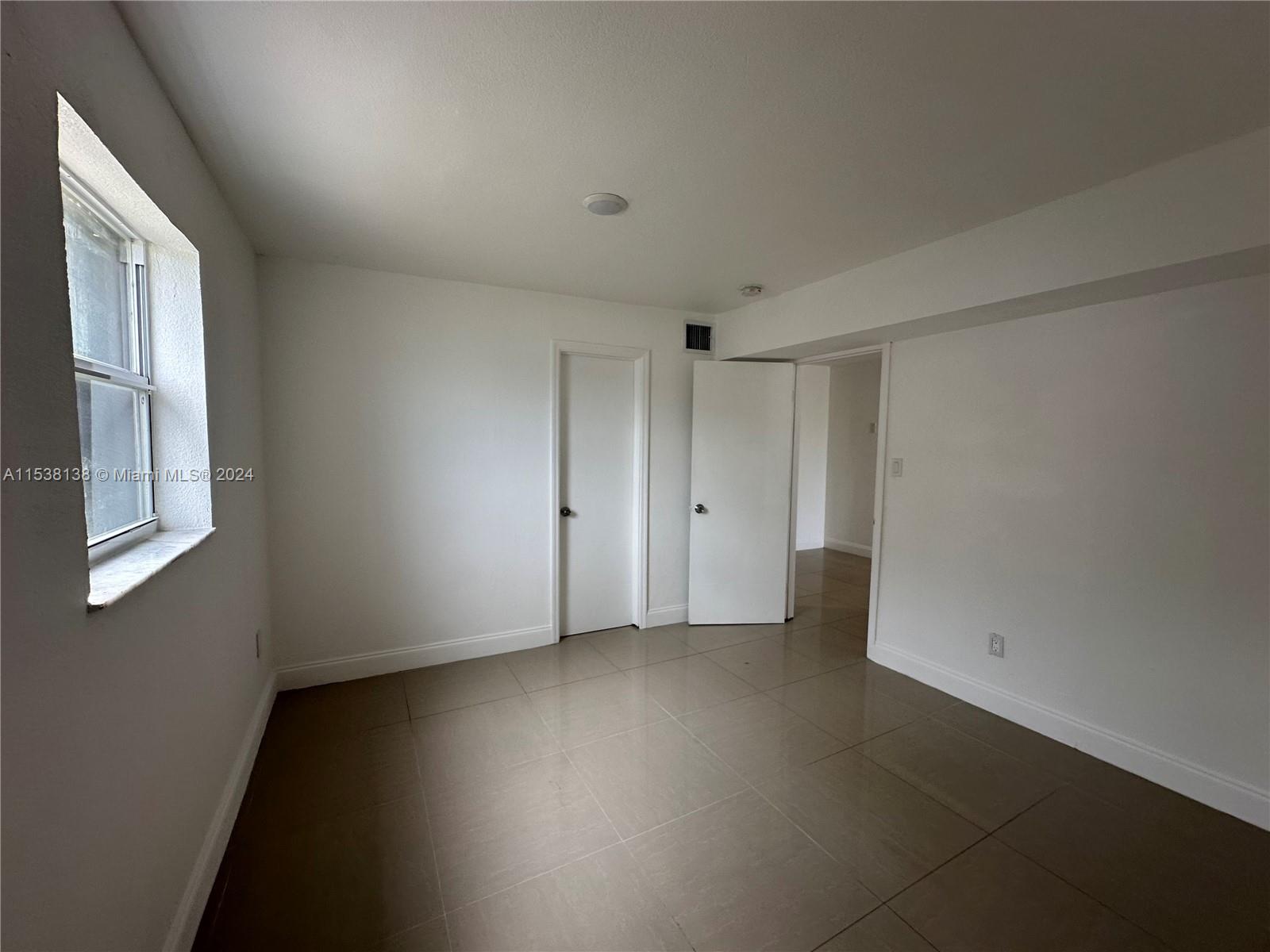 2900 NW 166th St # B