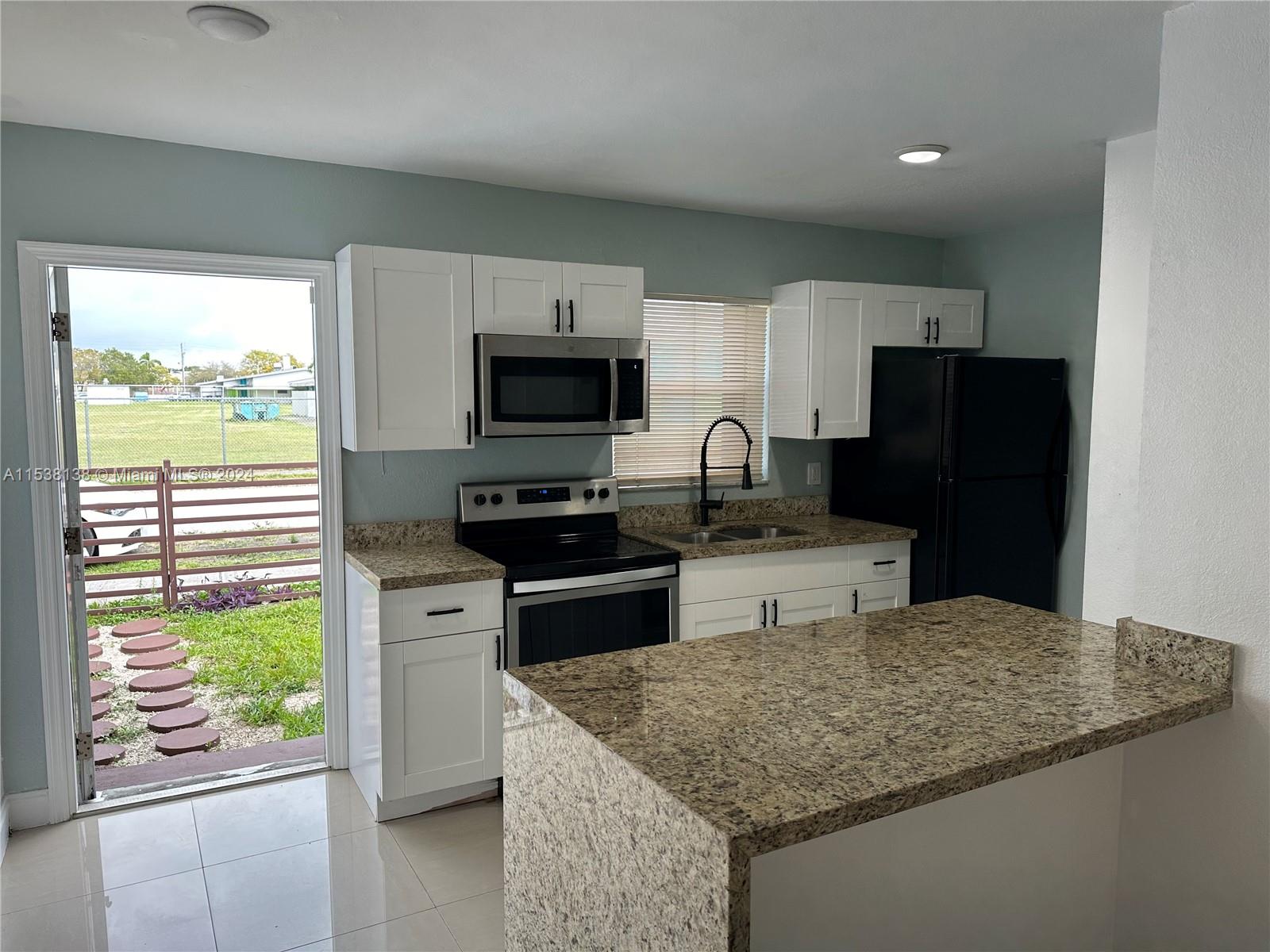 2900 NW 166th St # B