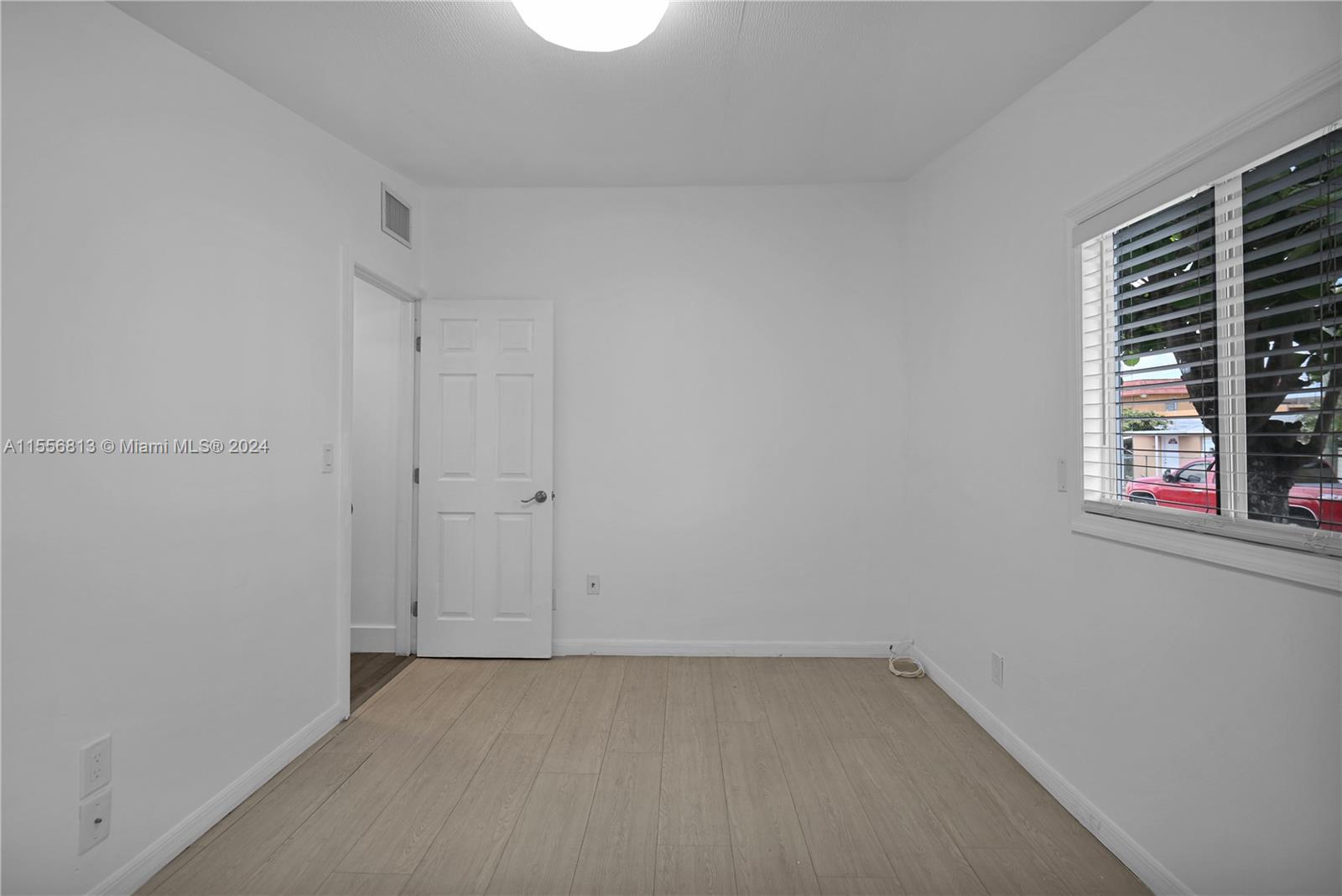 2775 W Okeechobee Rd