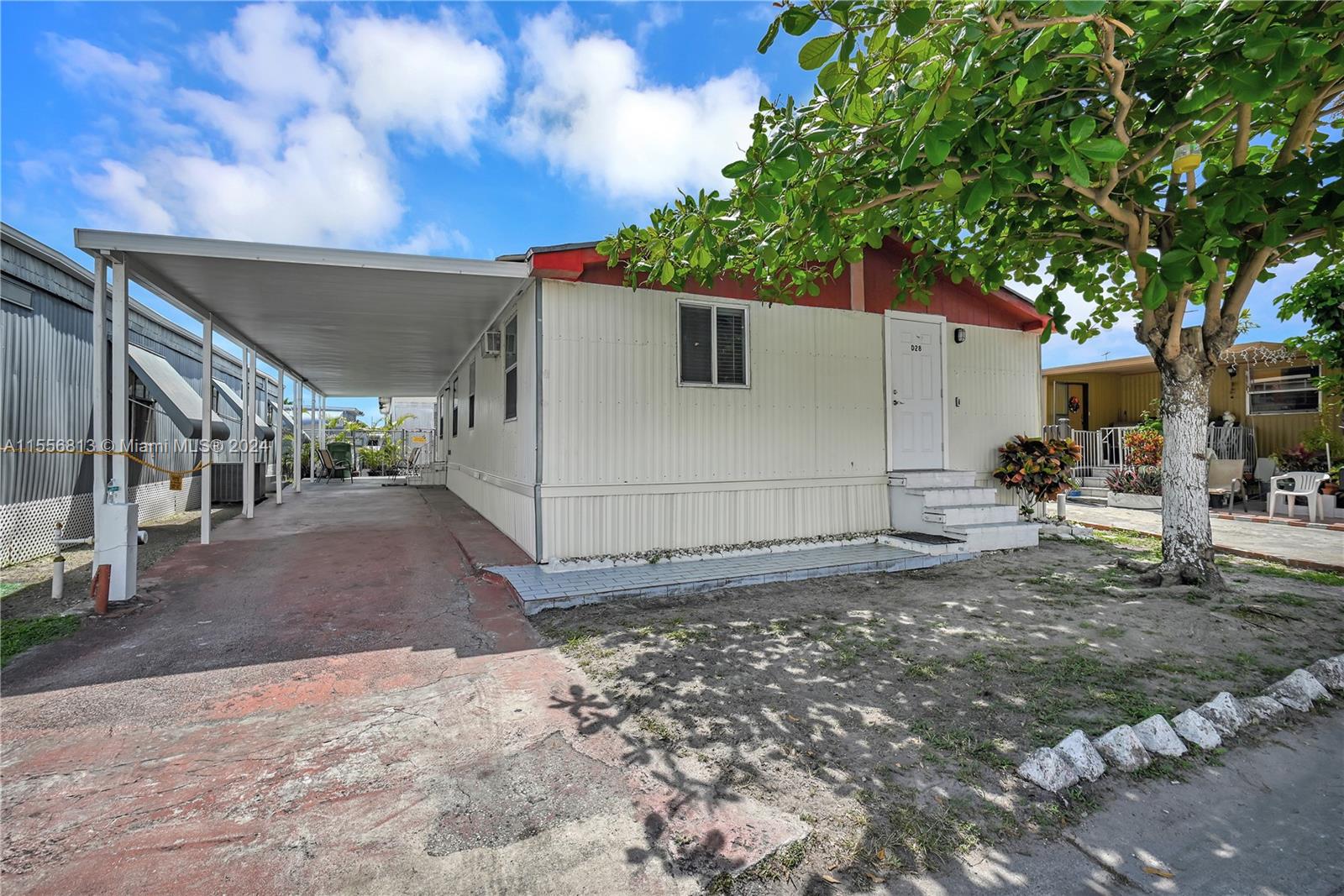 2775 W Okeechobee Rd
