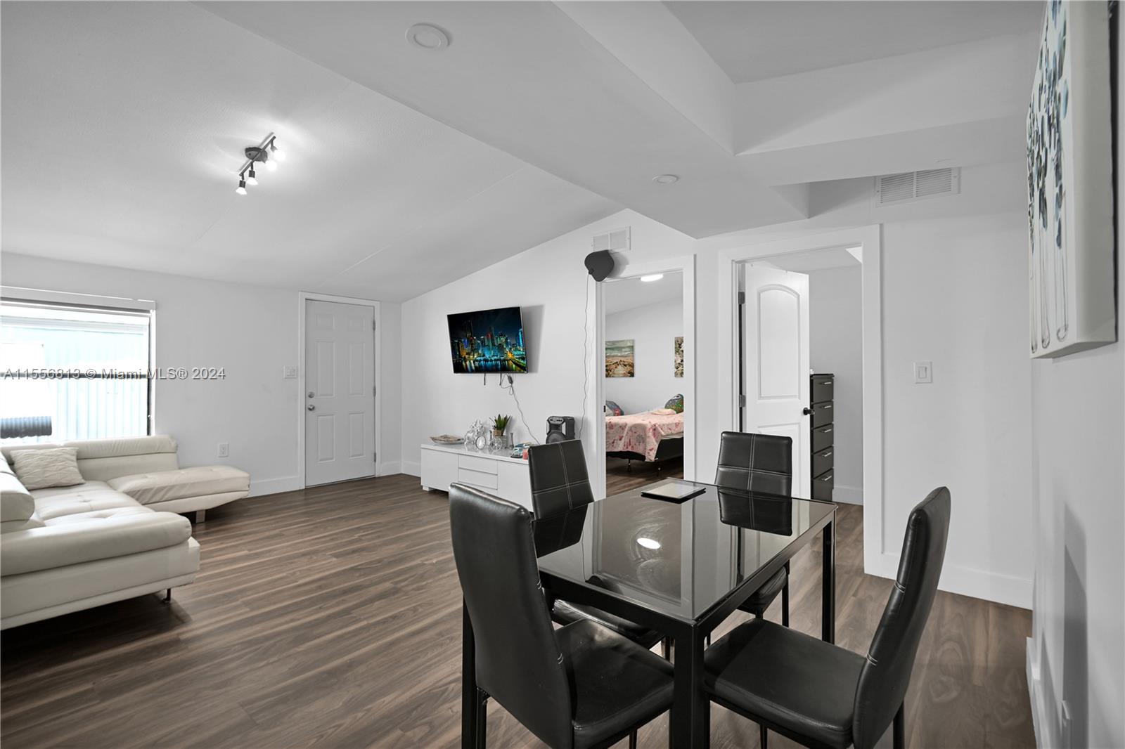 2775 W Okeechobee Rd