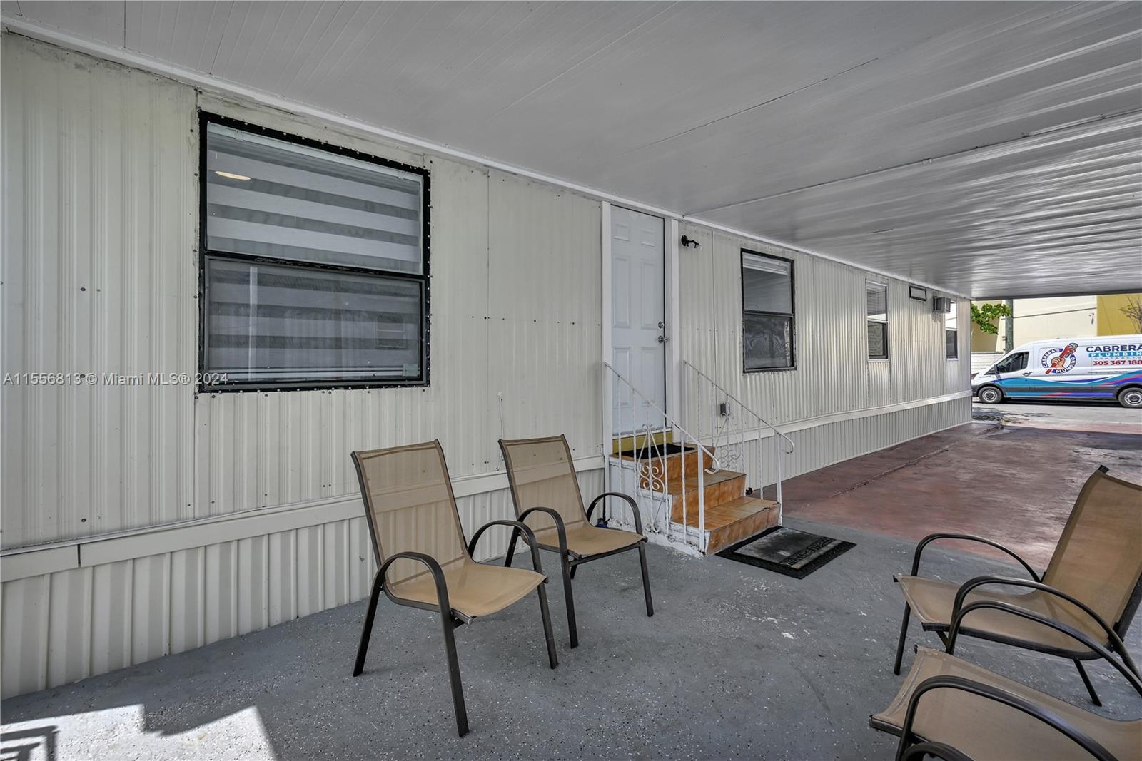 2775 W Okeechobee Rd