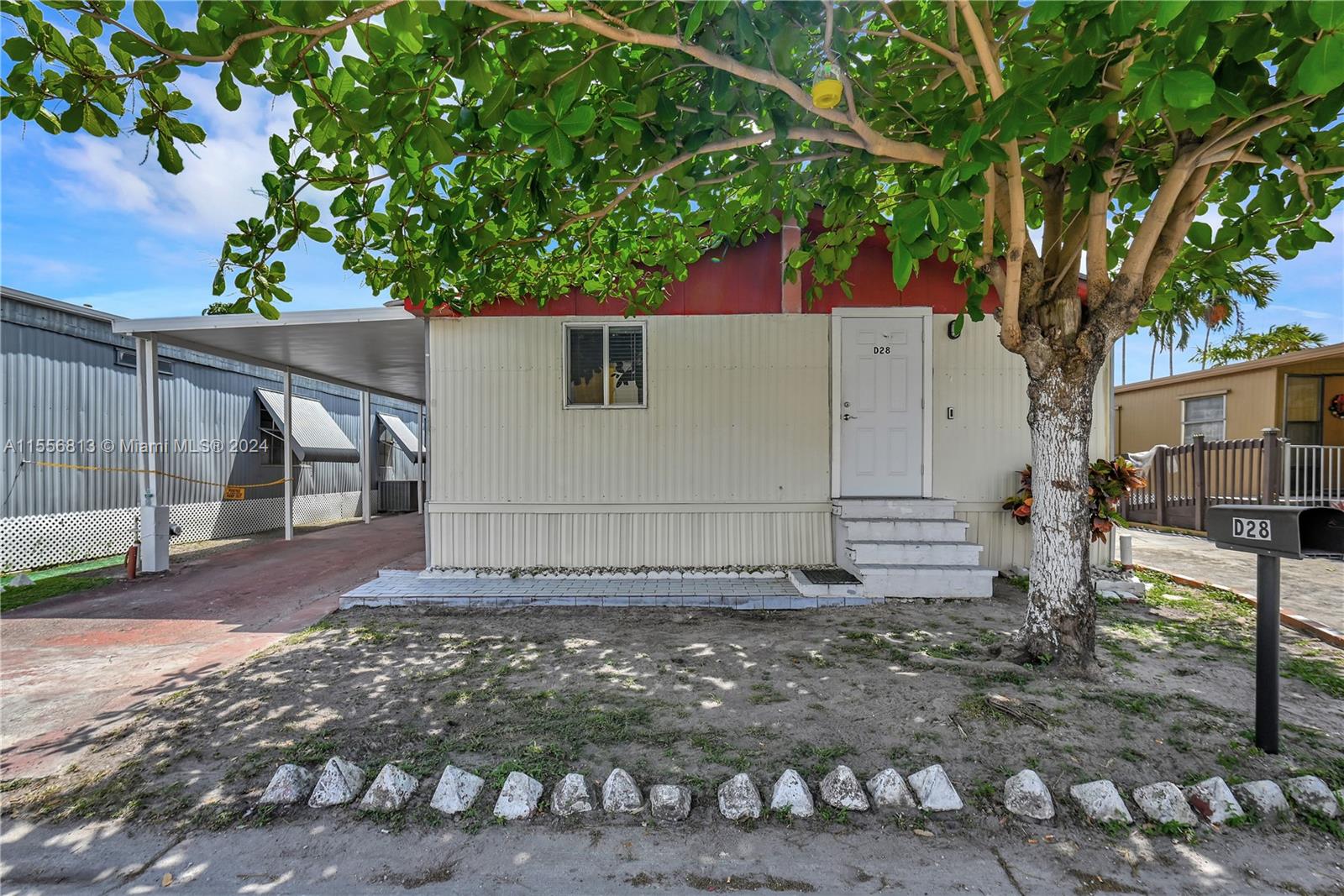 2775 W Okeechobee Rd