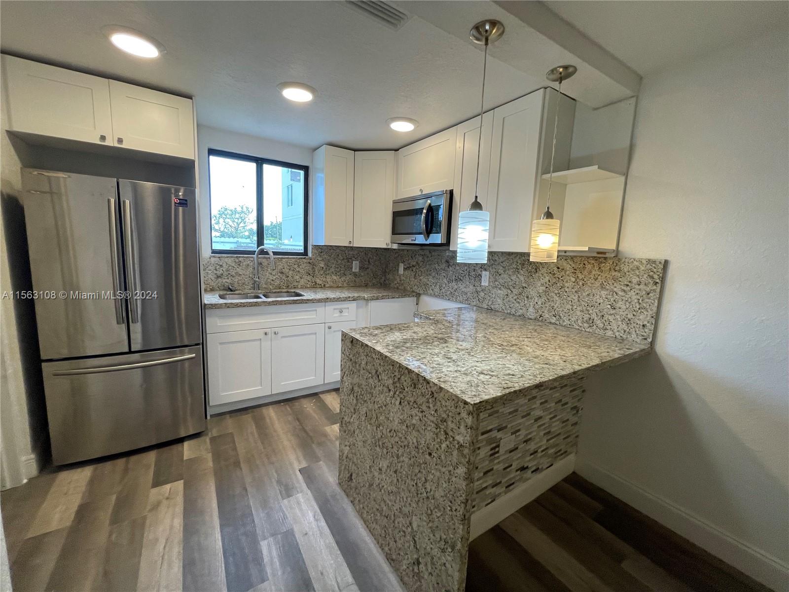 2470 NW 55th St # 2470