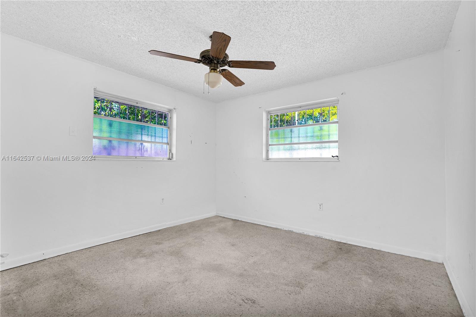 400 NW 25th Ct