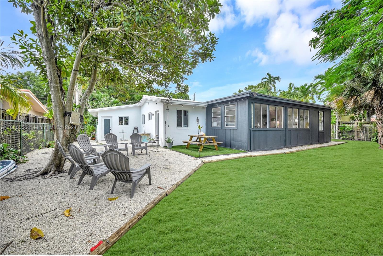 14615 Harris Pl