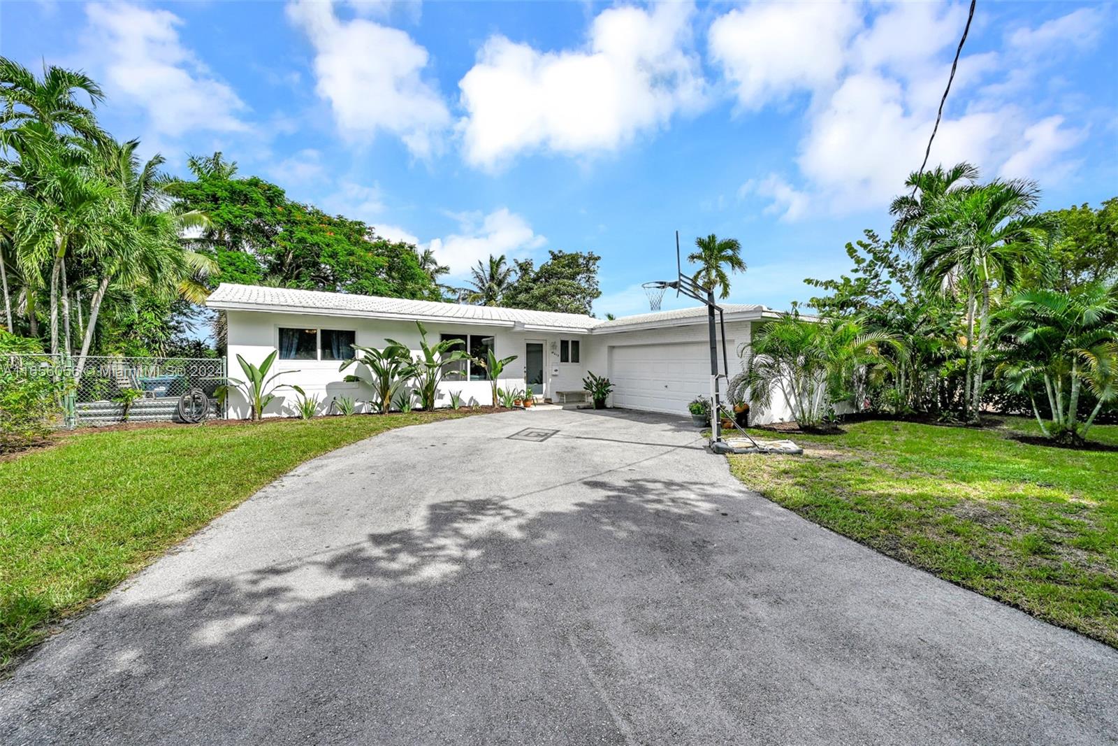 14615 Harris Pl