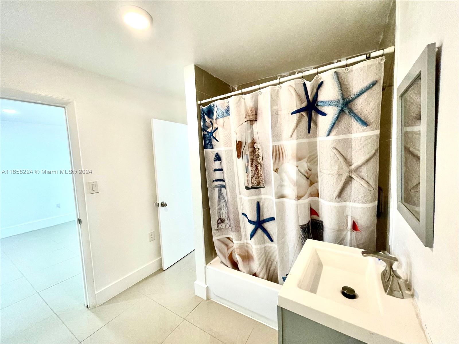 2900 NW 166th St # A