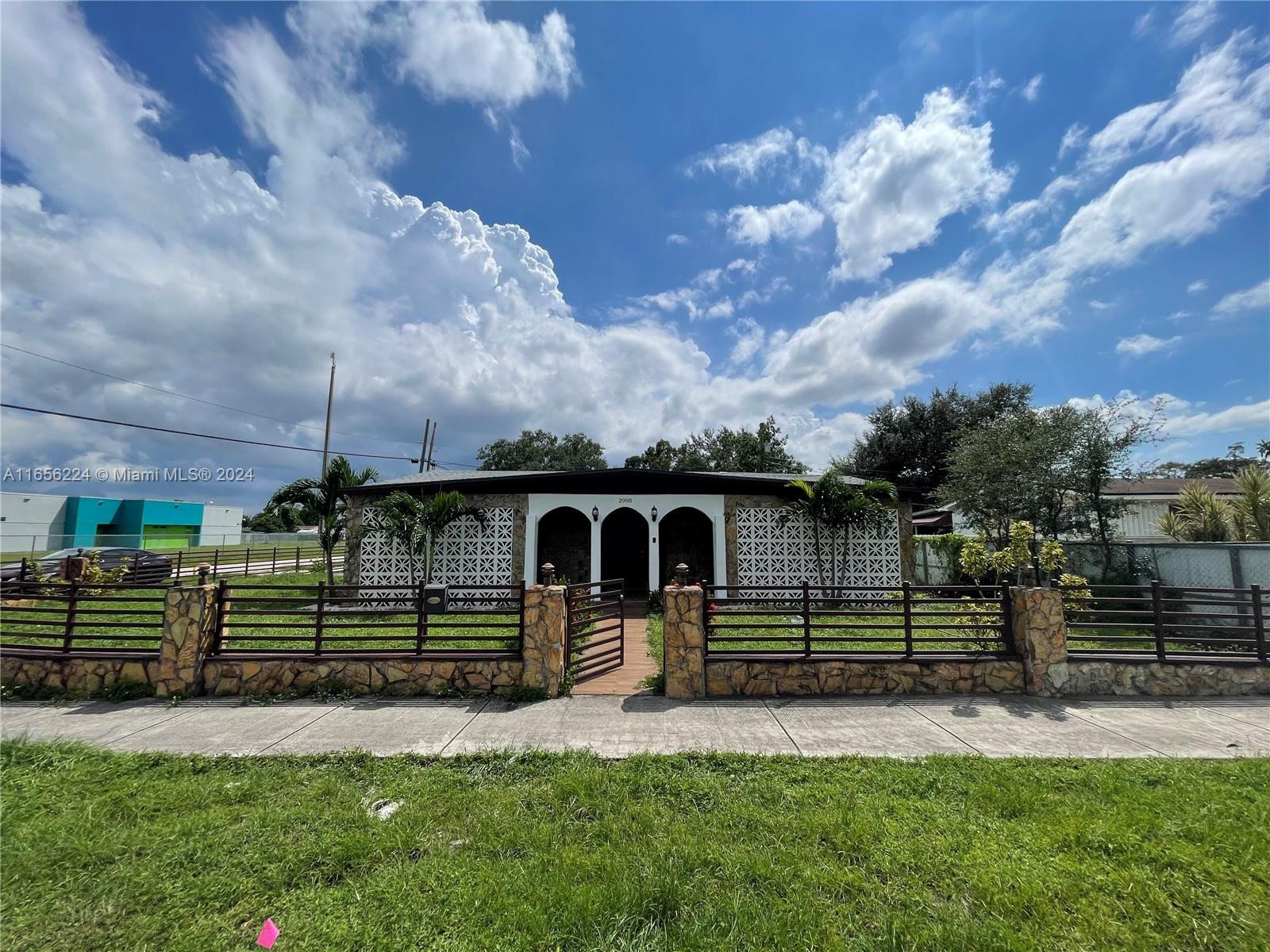 2900 NW 166th St # A