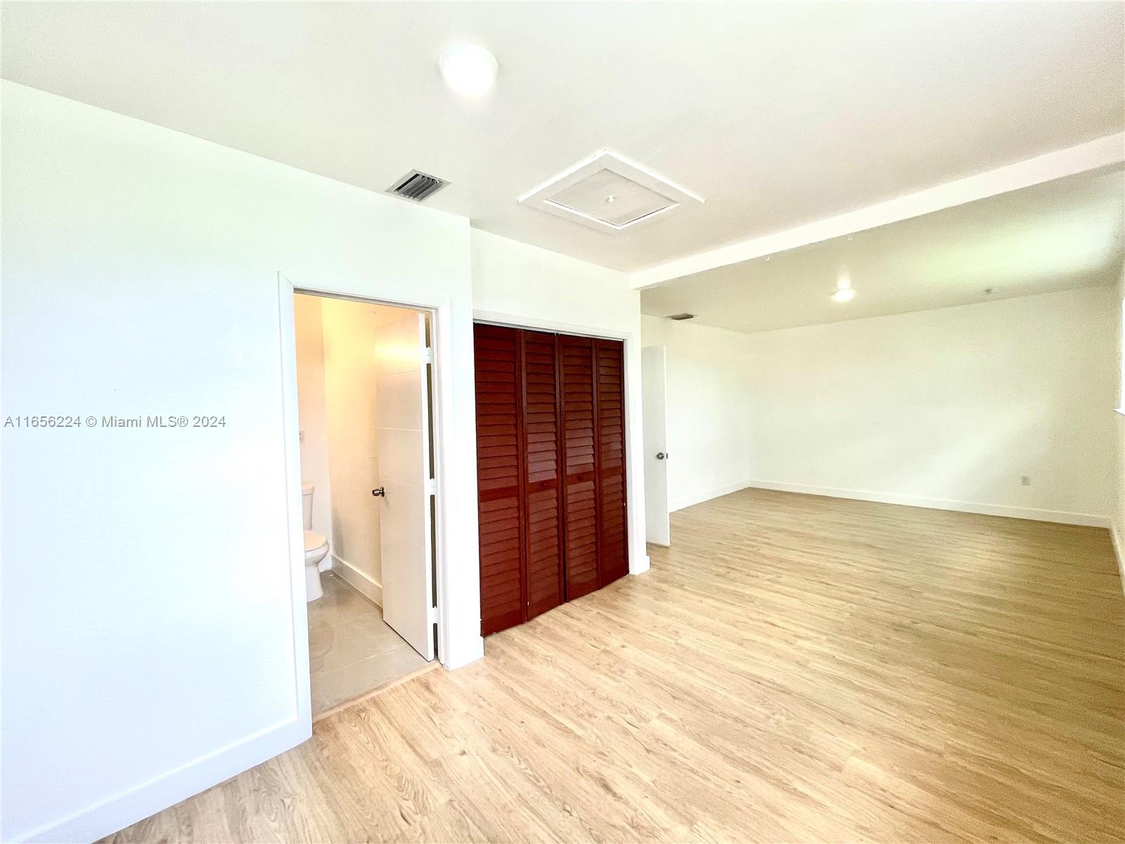 2900 NW 166th St # A