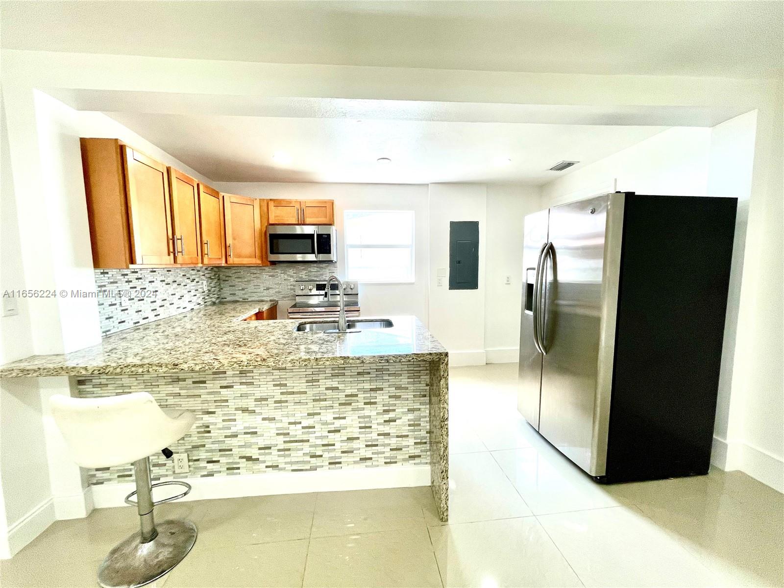 2900 NW 166th St # A