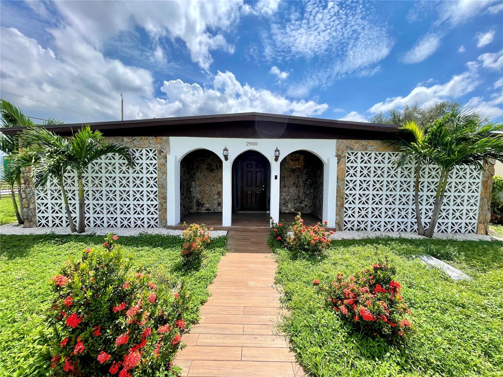 2900 NW 166th St # A