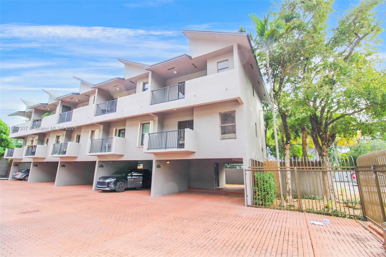 3099 Bird Ave # 3099
