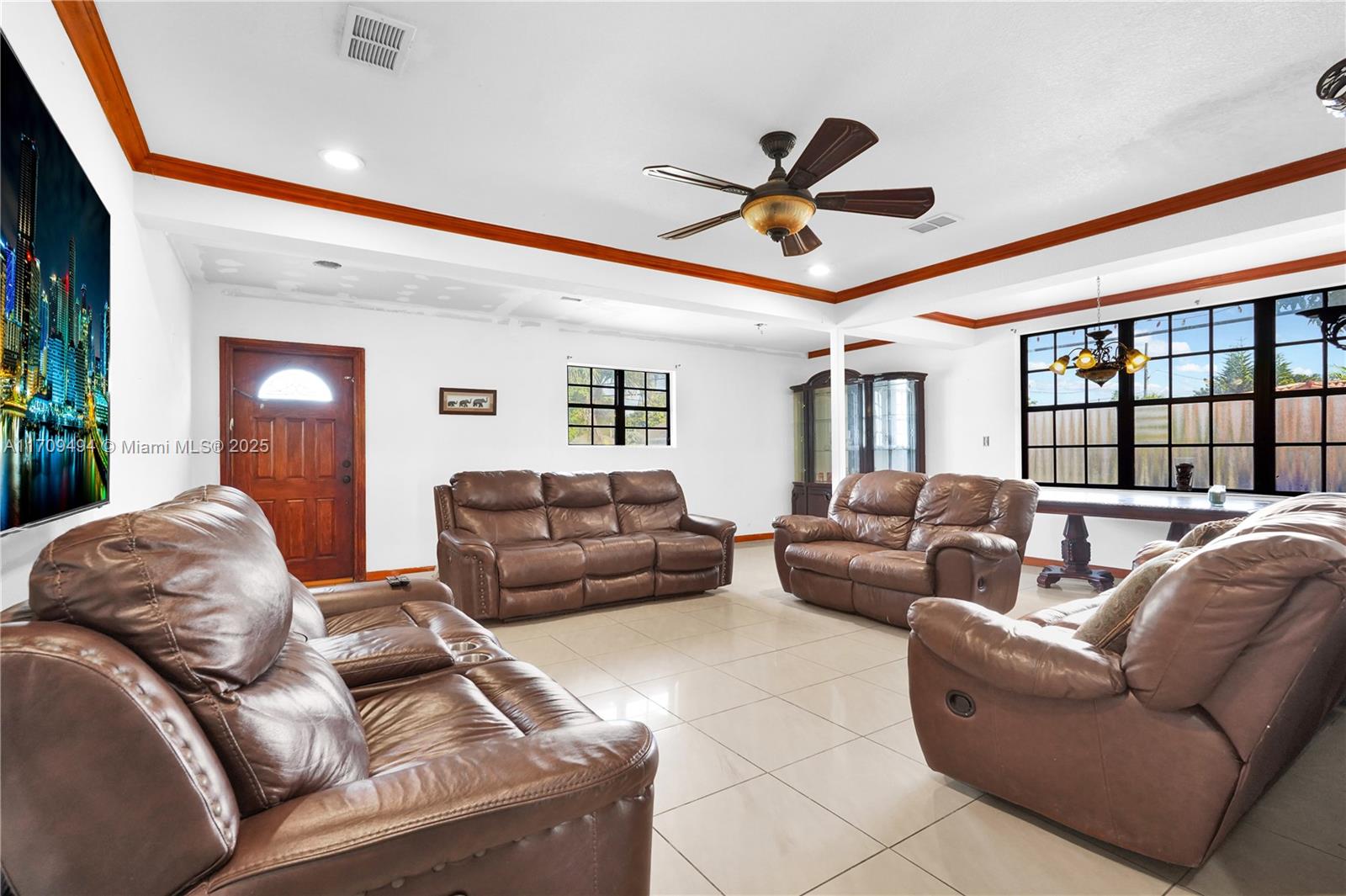 4300 NW 4th St