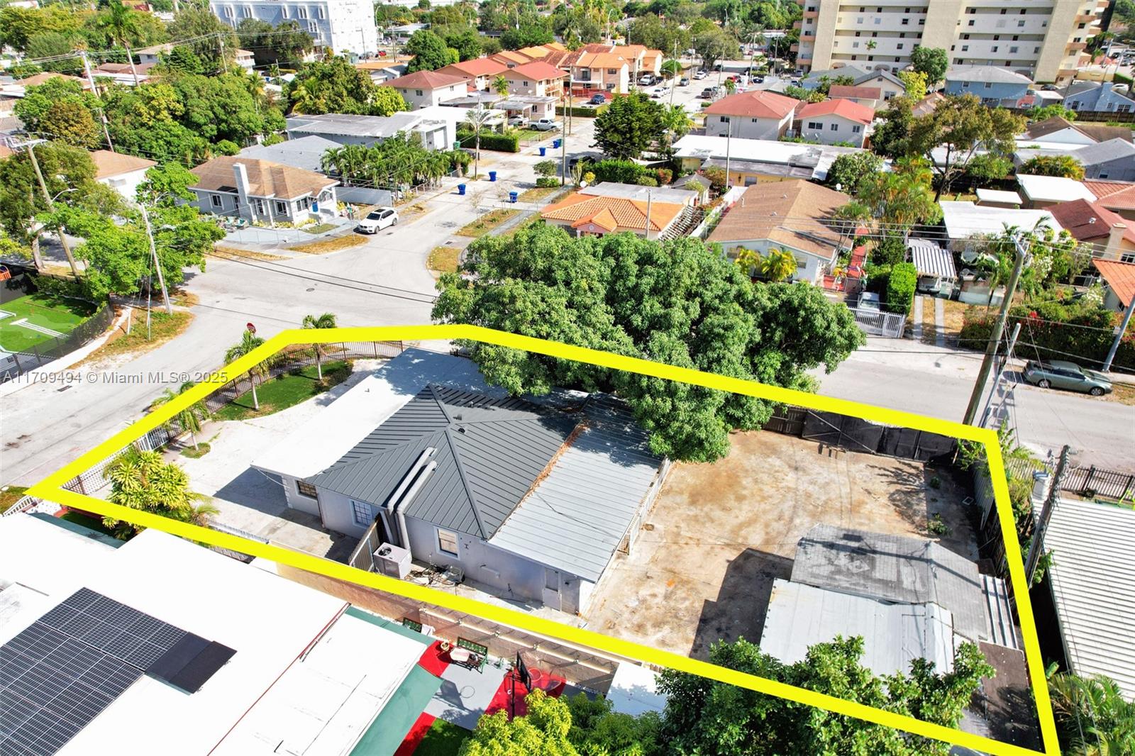 4300 NW 4th St