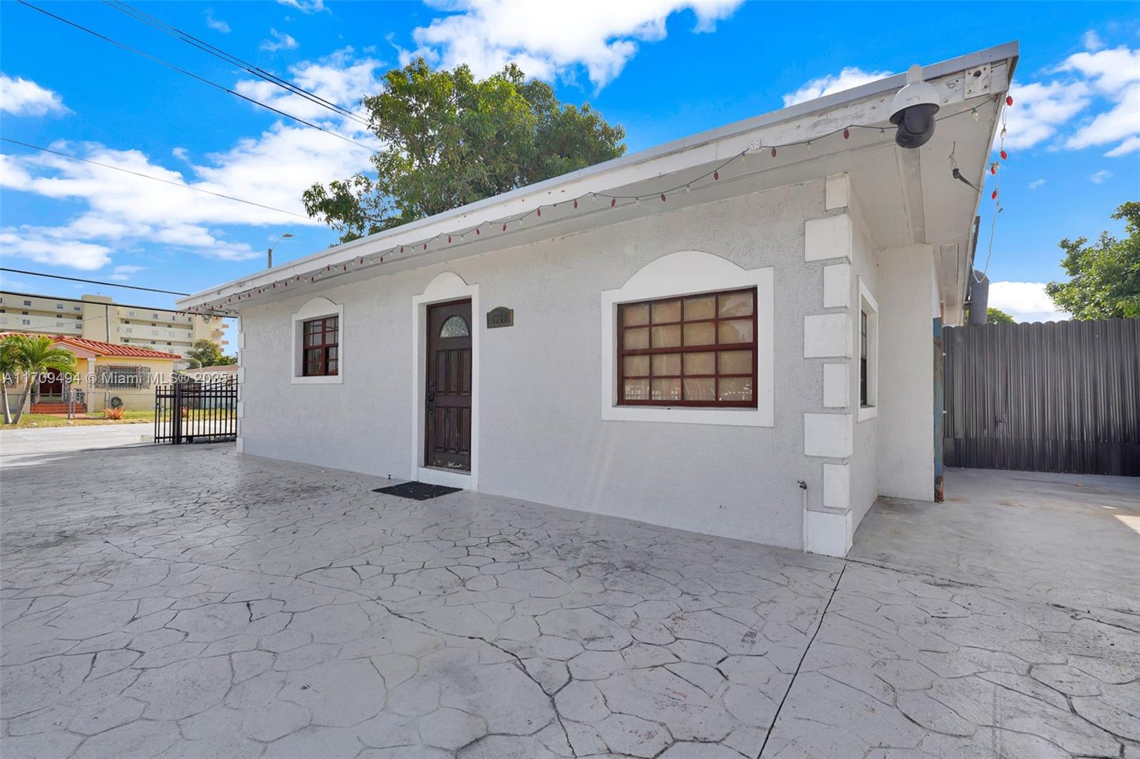 4300 NW 4th St