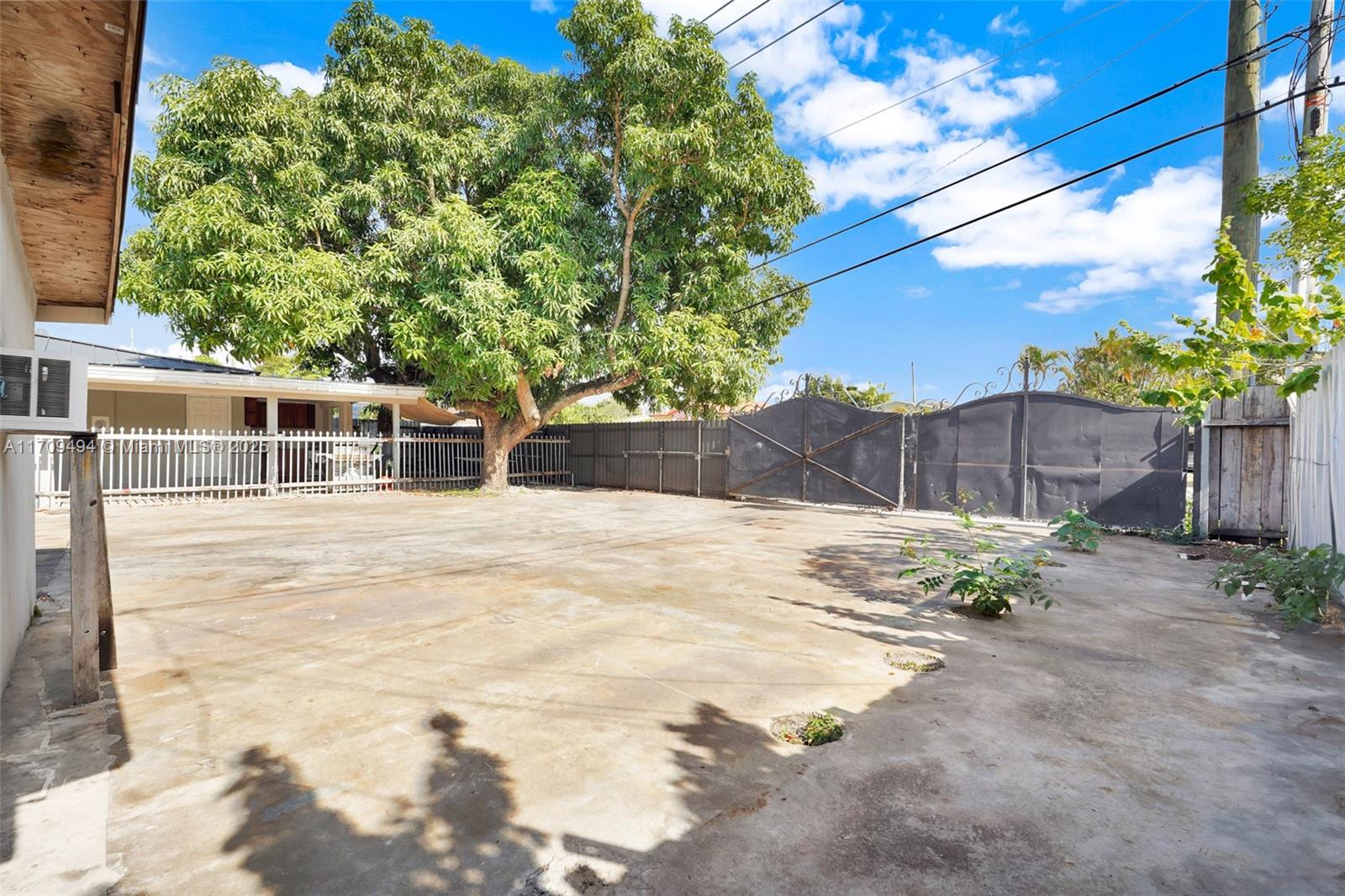 4300 NW 4th St