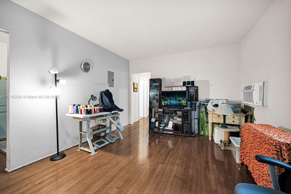 291 Navarre Ave