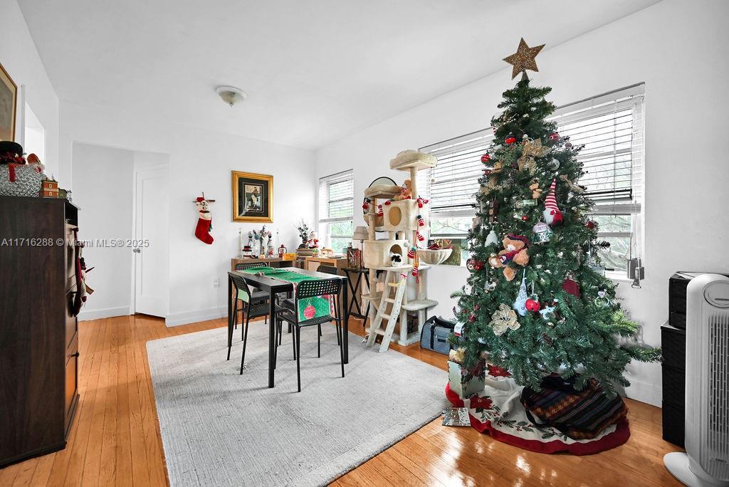 291 Navarre Ave