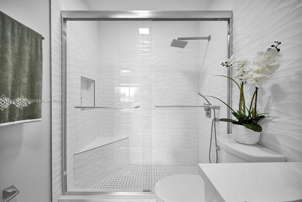 7327 NW 173rd Dr # 103