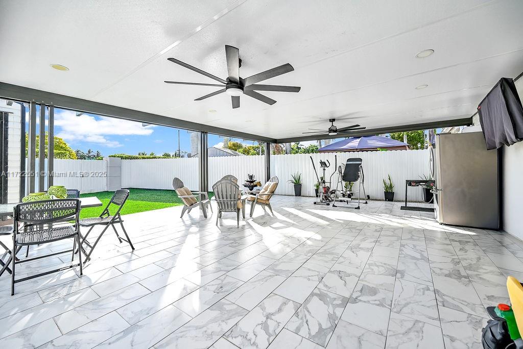 7327 NW 173rd Dr # 103