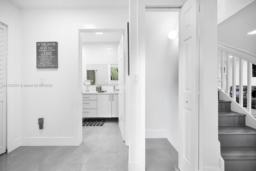 7327 NW 173rd Dr # 103