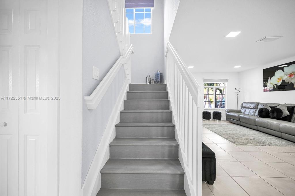 7327 NW 173rd Dr # 103