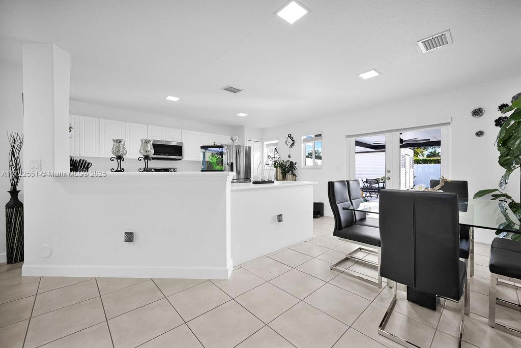 7327 NW 173rd Dr # 103