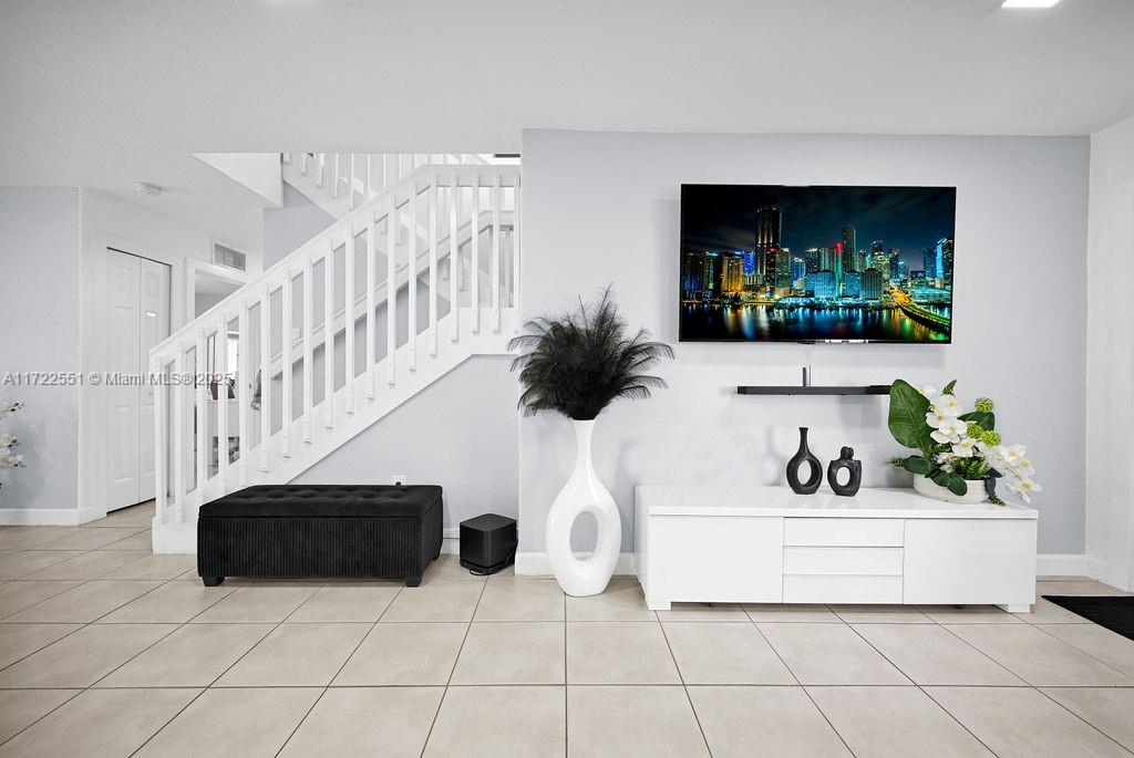 7327 NW 173rd Dr # 103