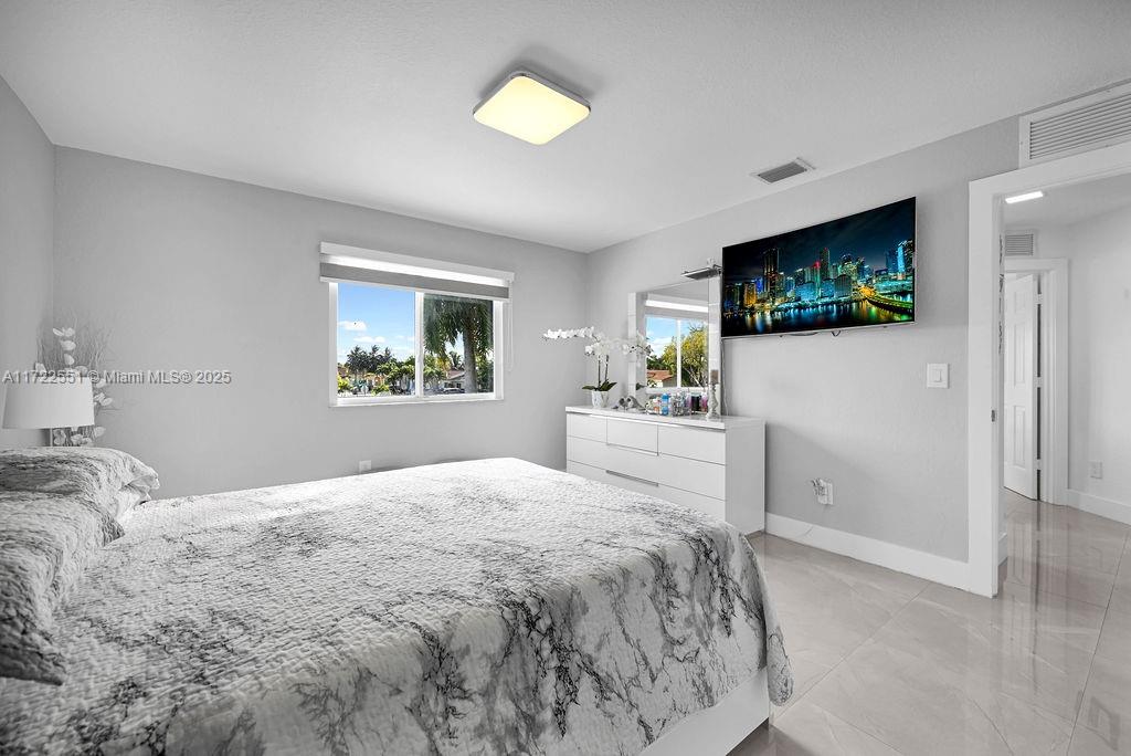 7327 NW 173rd Dr # 103