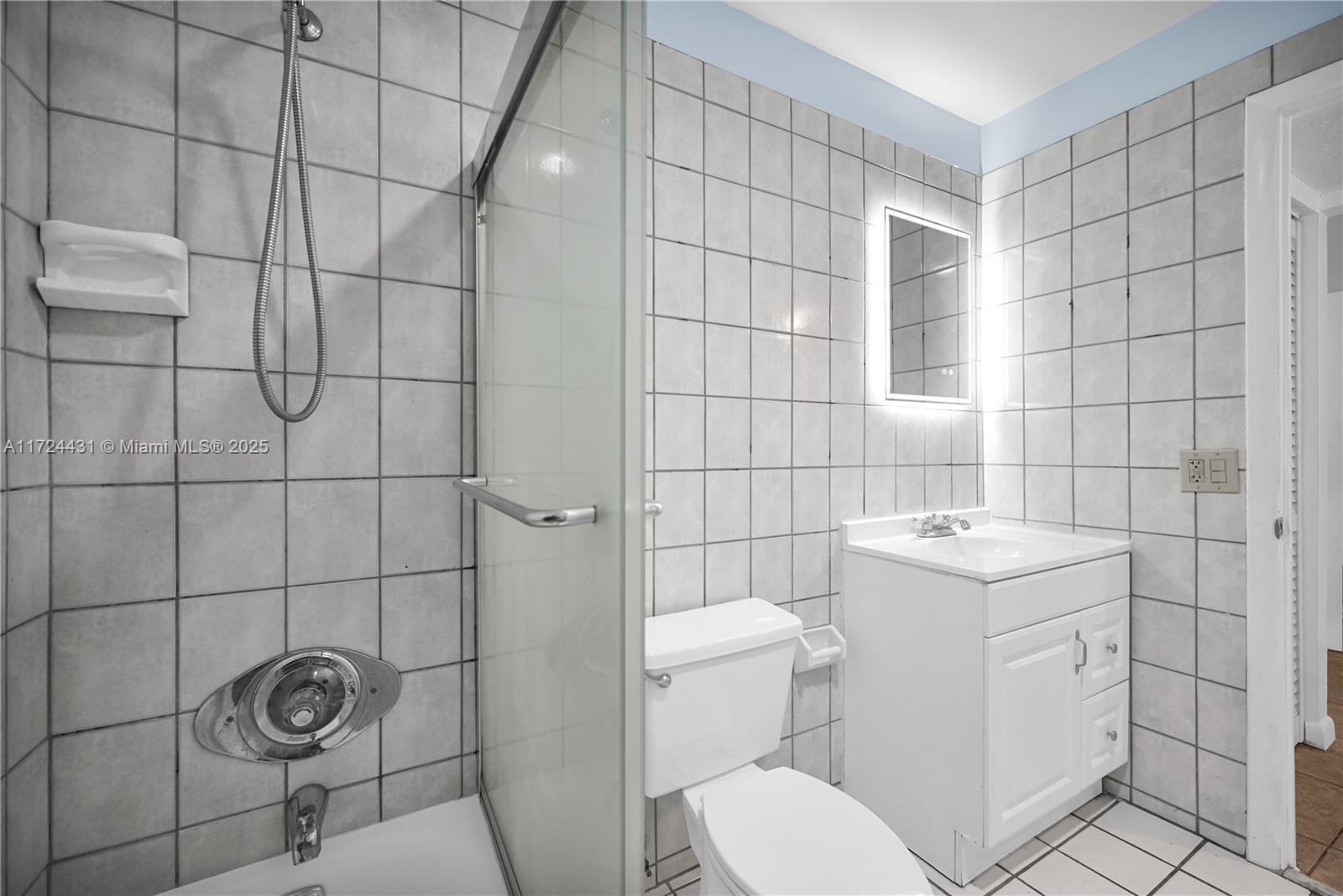 8287 SW 128th St # 204