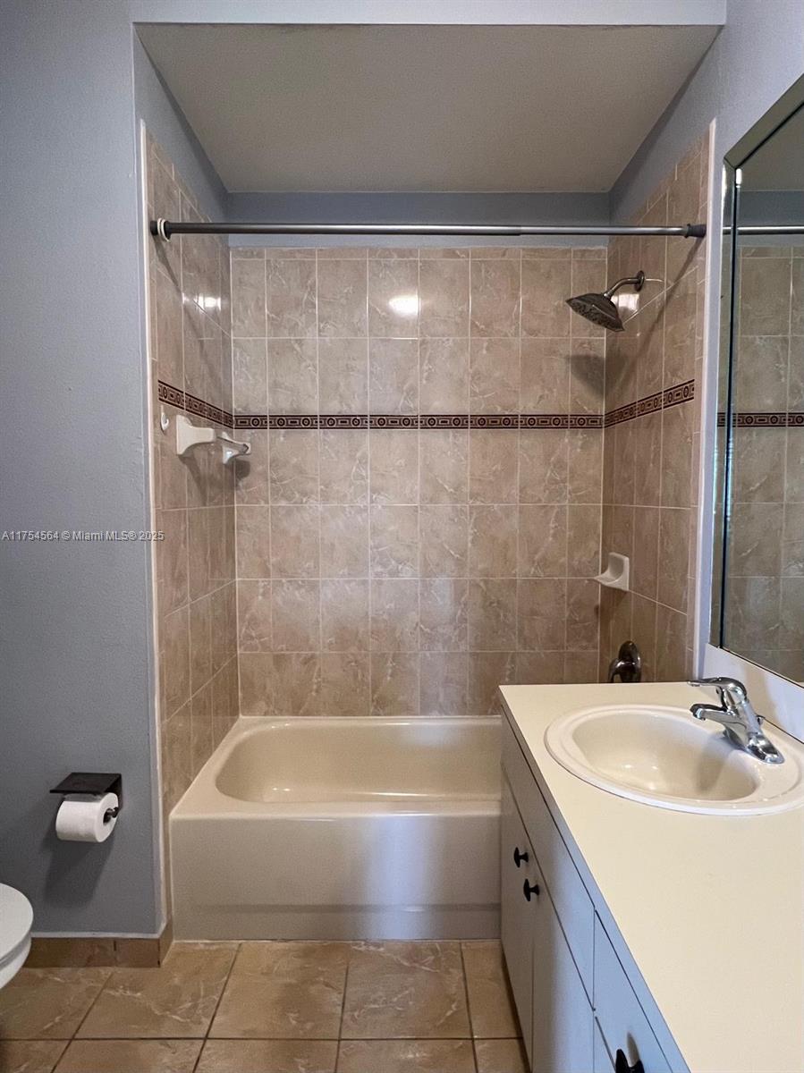 27480 SW 137 CT # 27480