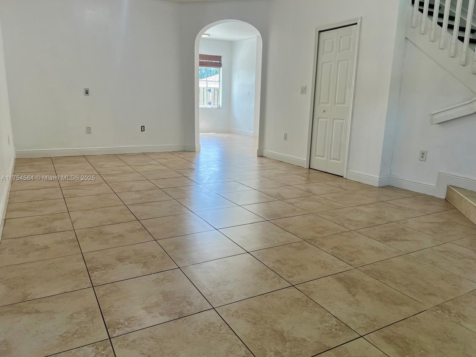 27480 SW 137 CT # 27480