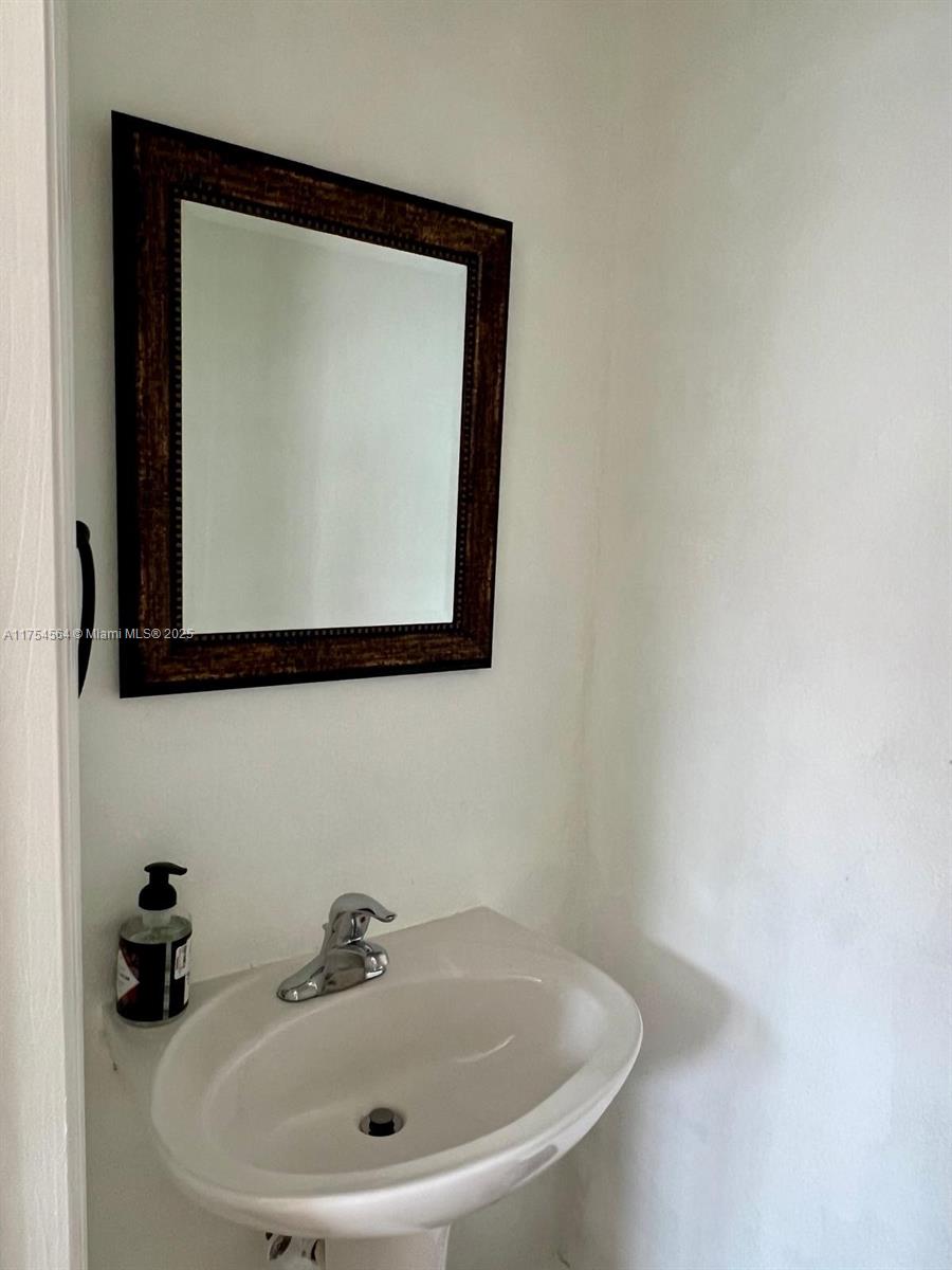 27480 SW 137 CT # 27480