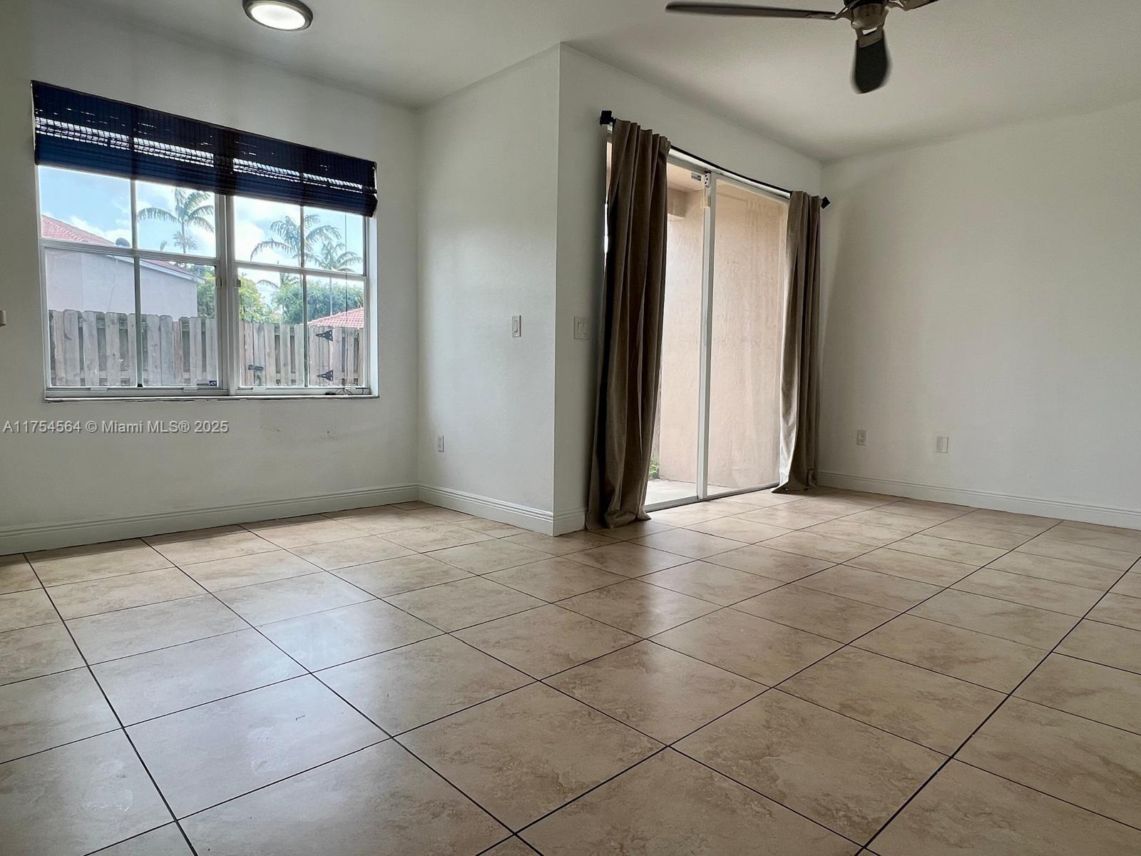 27480 SW 137 CT # 27480