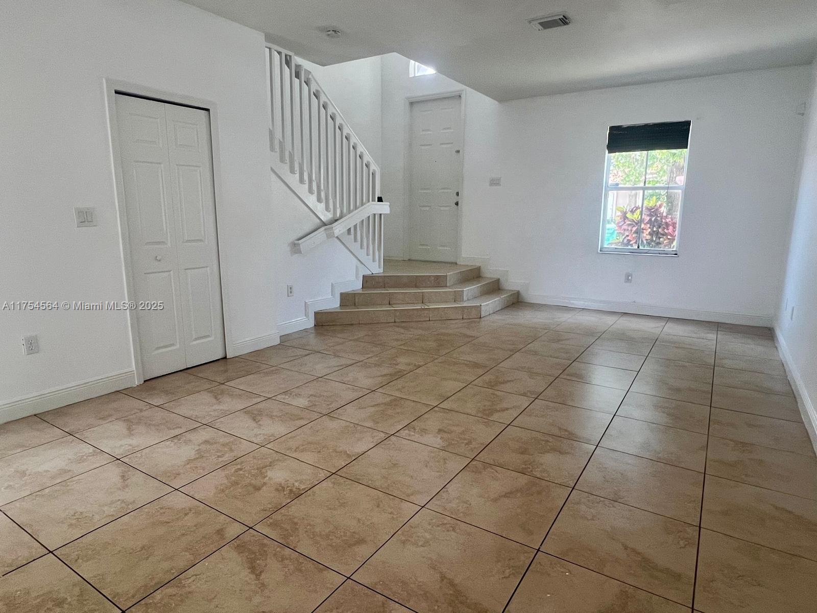 27480 SW 137 CT # 27480