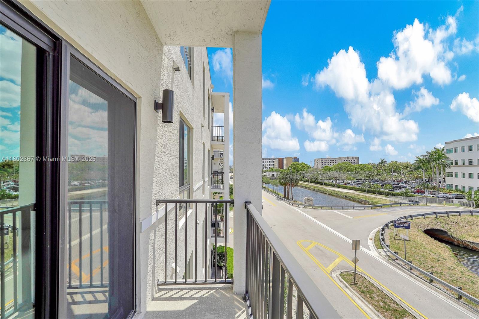 8301 NW 41st St # 303 Unit: B-303