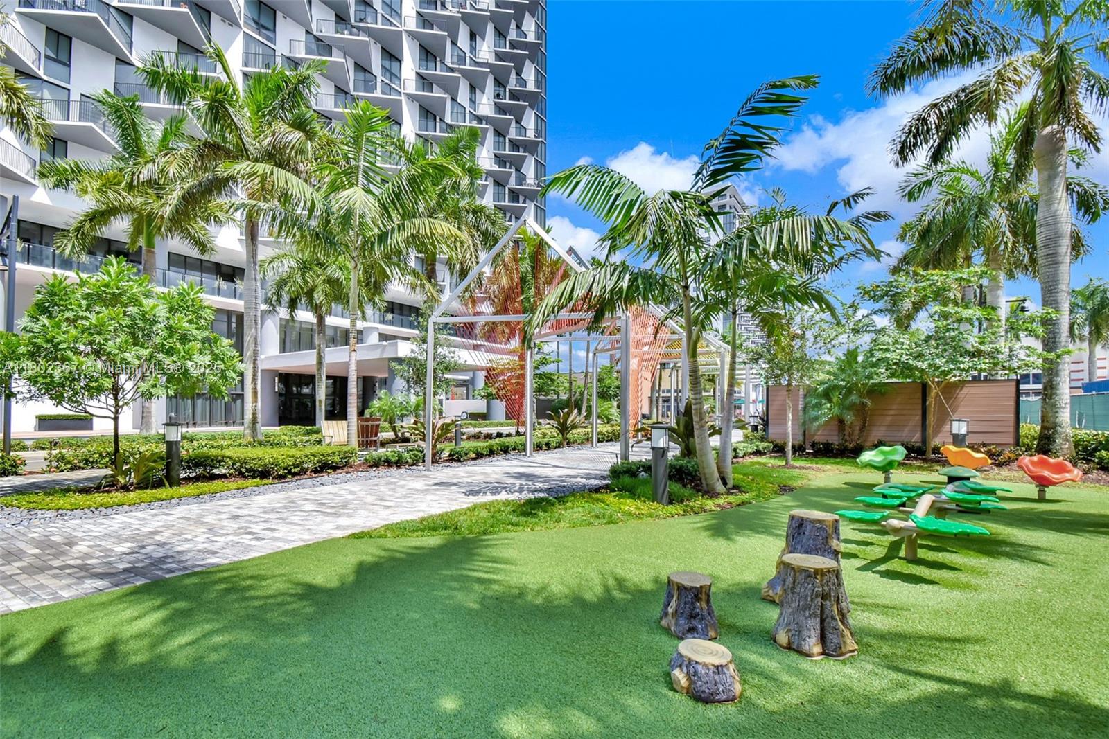 8301 NW 41st St # 303 Unit: B-303