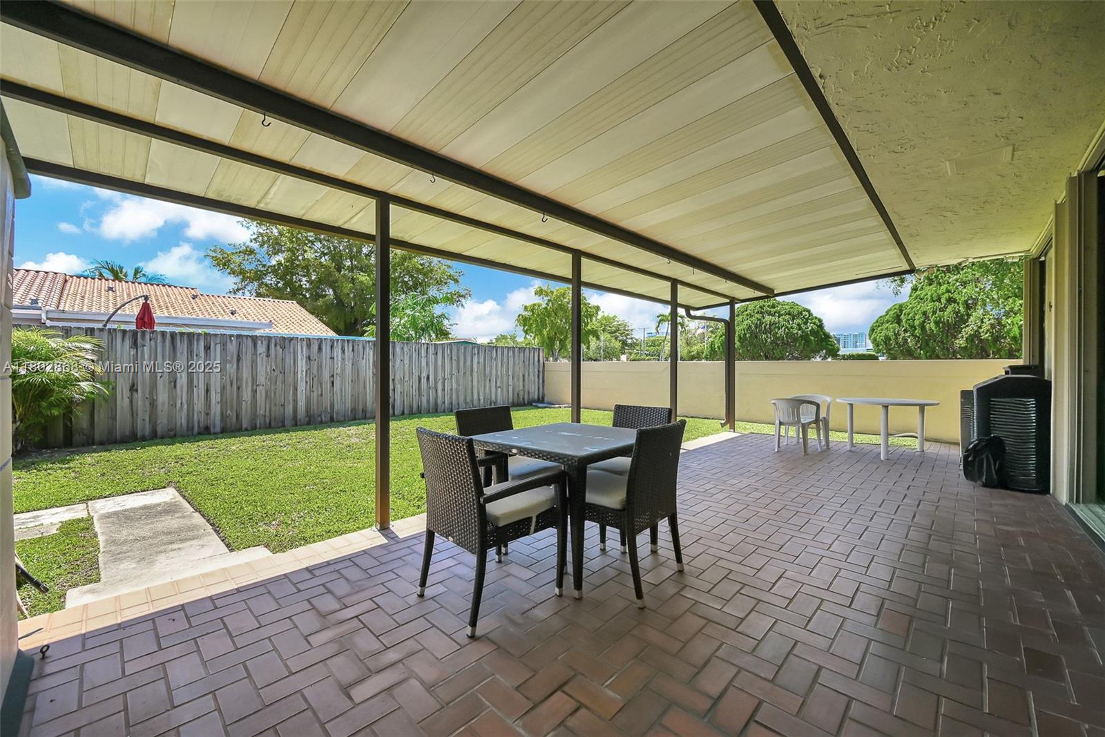 43 NW 109th Ct