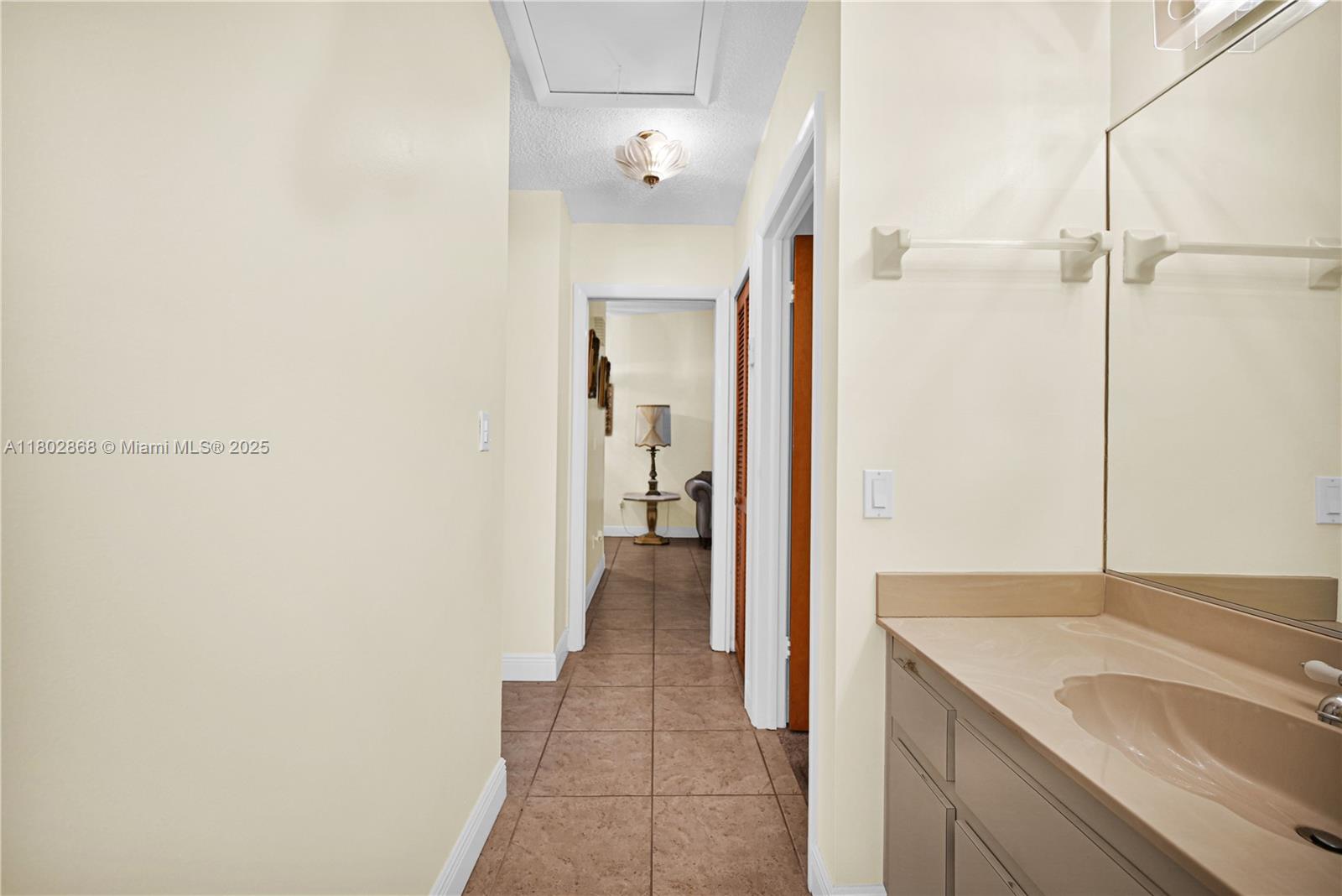 43 NW 109th Ct