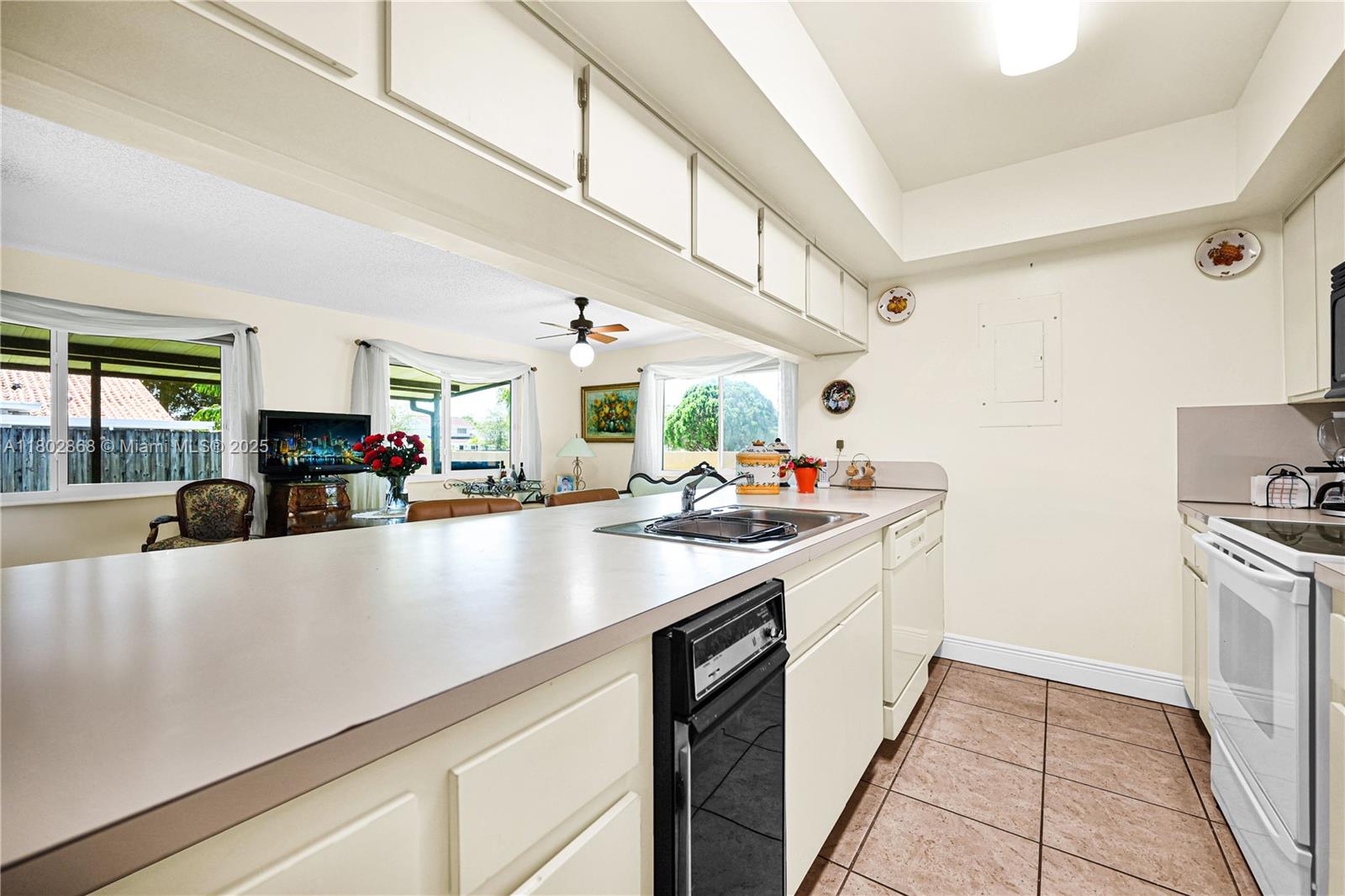 43 NW 109th Ct