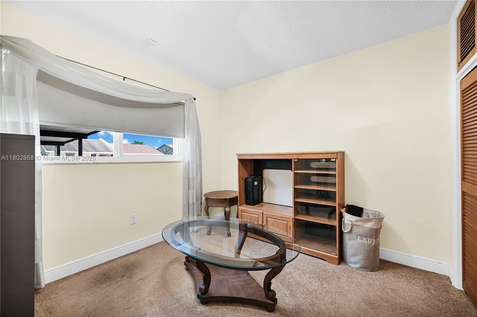 43 NW 109th Ct