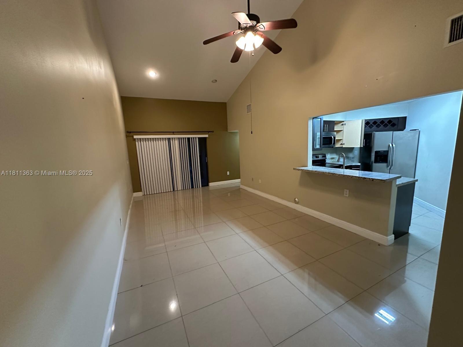 10245 NW 9th St Cir # 9 Unit: 202-9