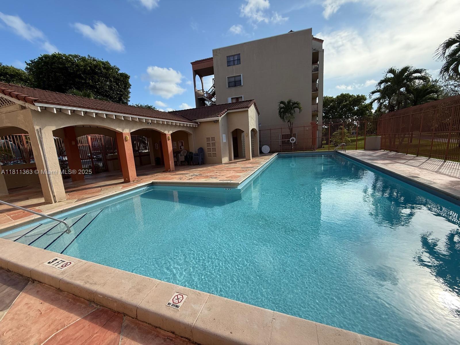 10245 NW 9th St Cir # 9 Unit: 202-9