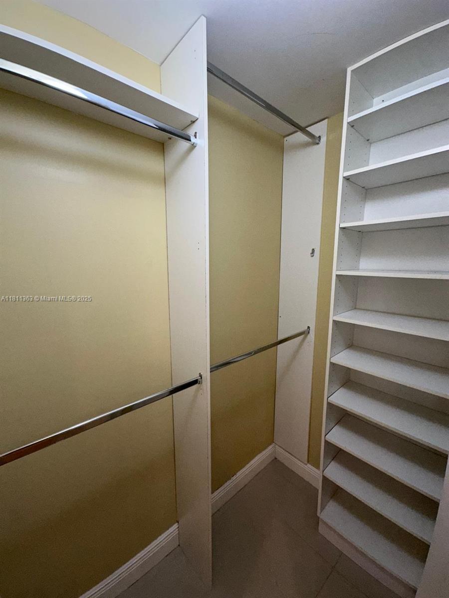 10245 NW 9th St Cir # 9 Unit: 202-9