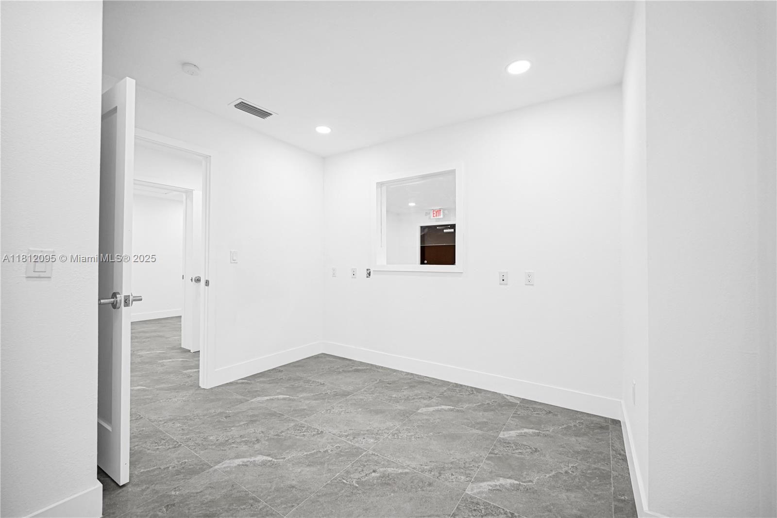 4630 NW 7th St