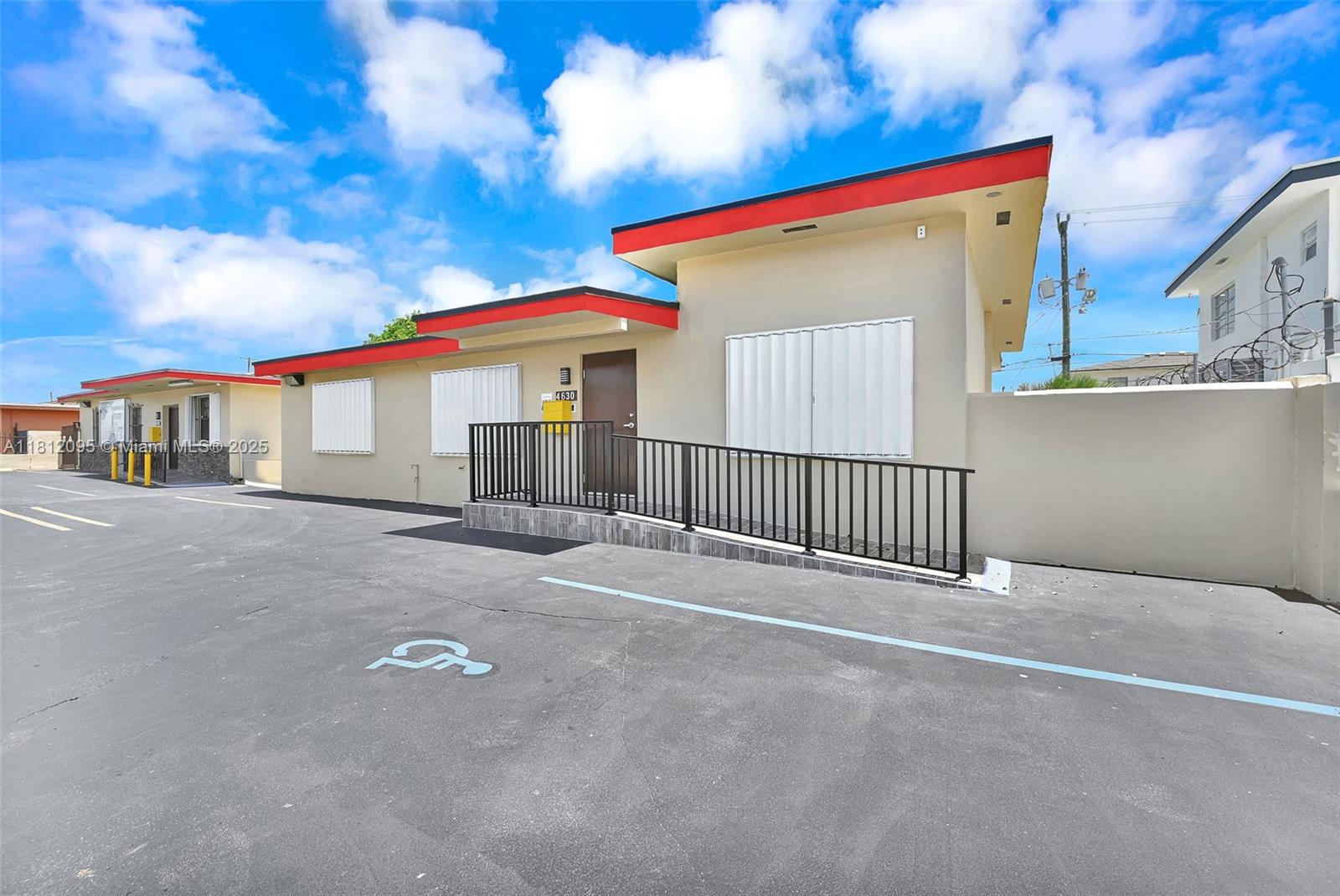 4630 NW 7th St